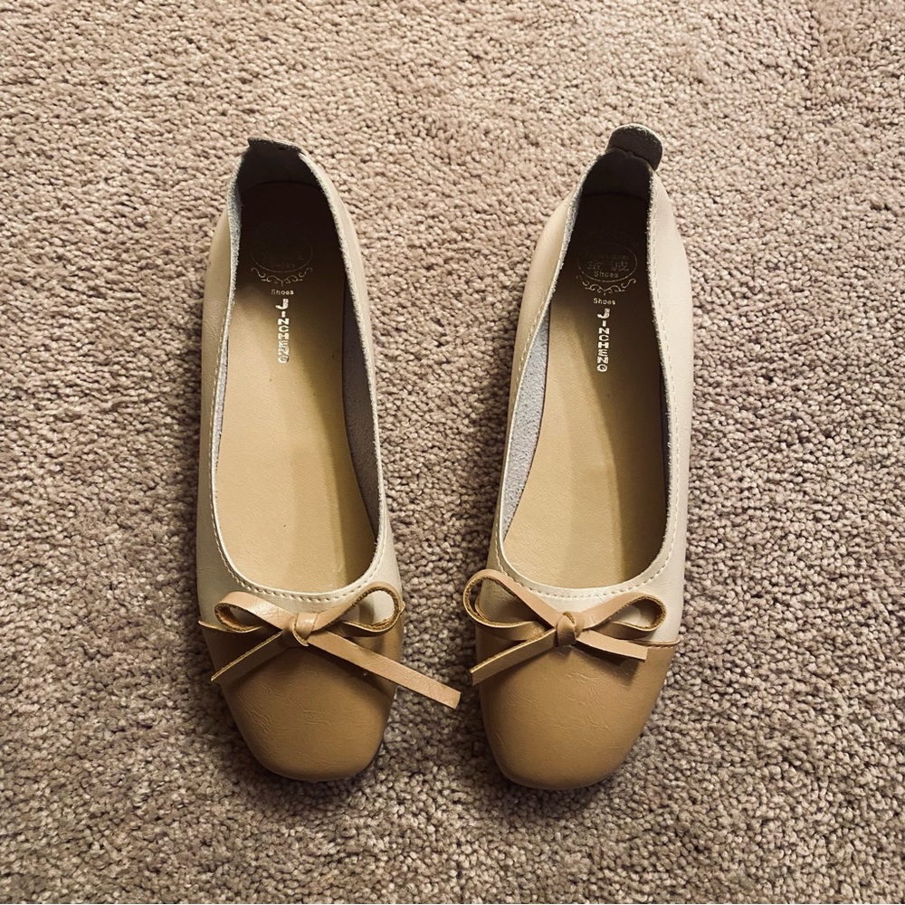 Ballet flats